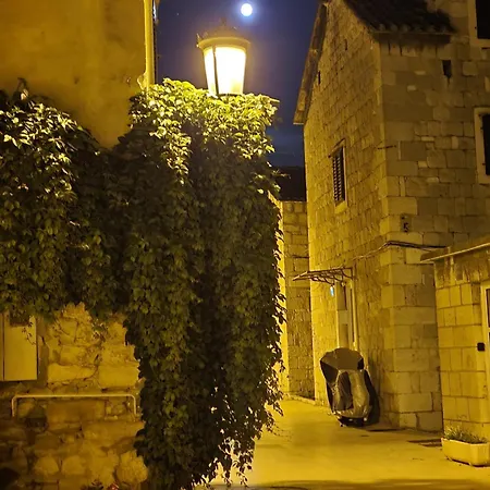 Old Town Hesed * Split